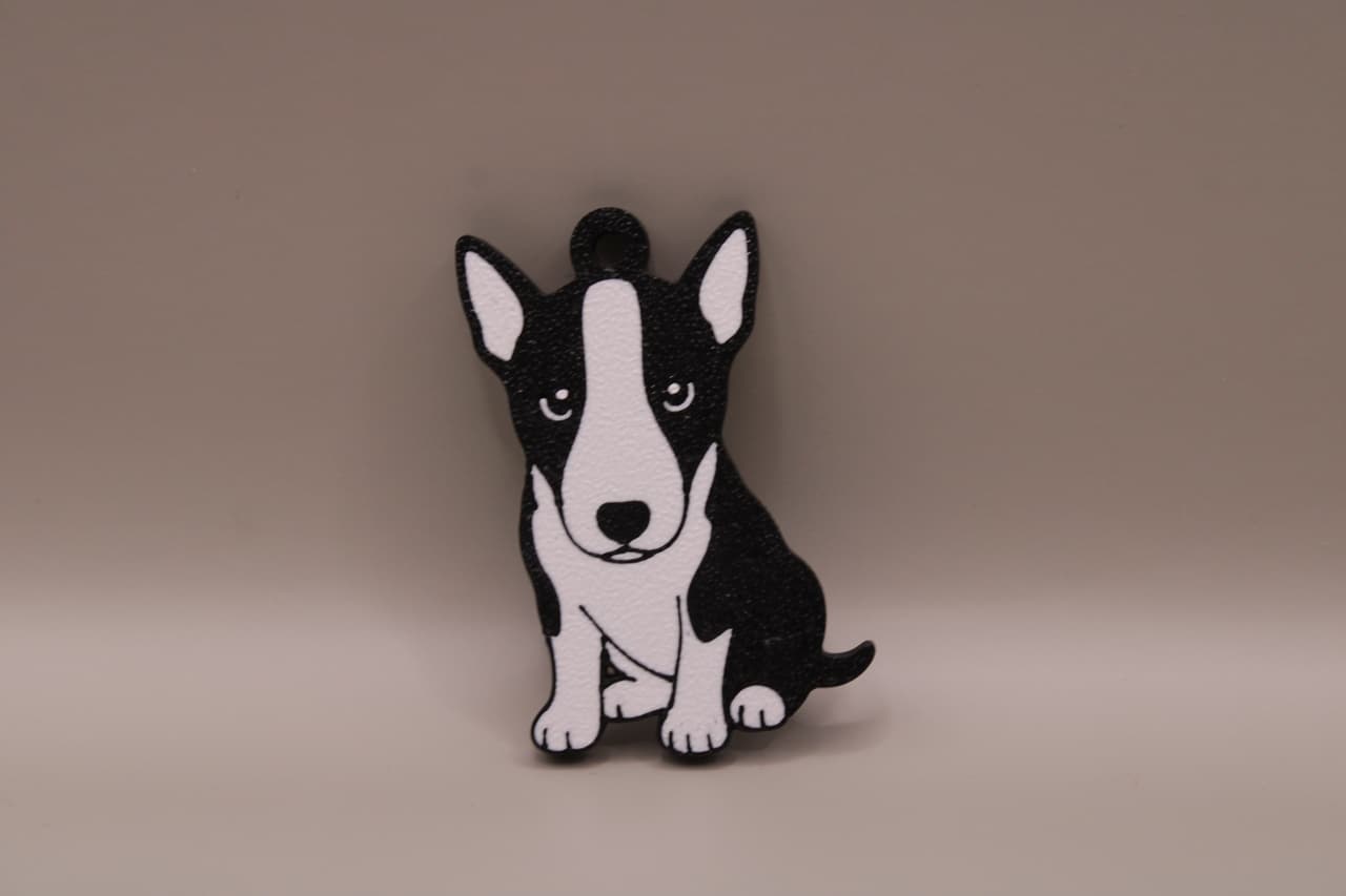 brelok z psem bullterrier