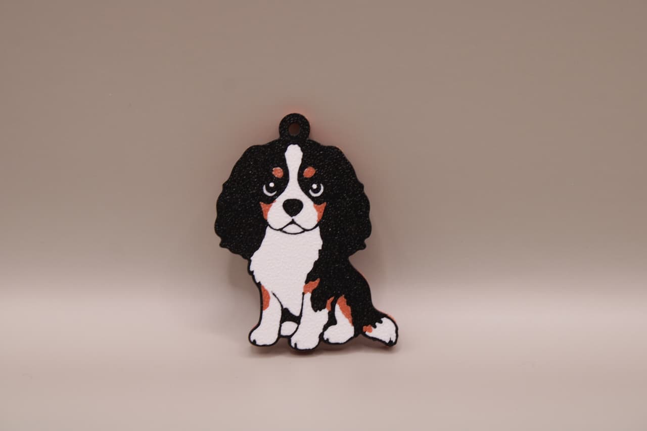 brelok z psem cavalier king charles spaniel tri color