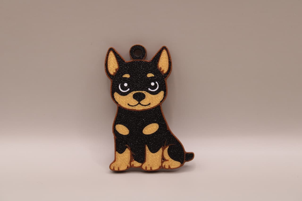 brelok z psem doberman czarny